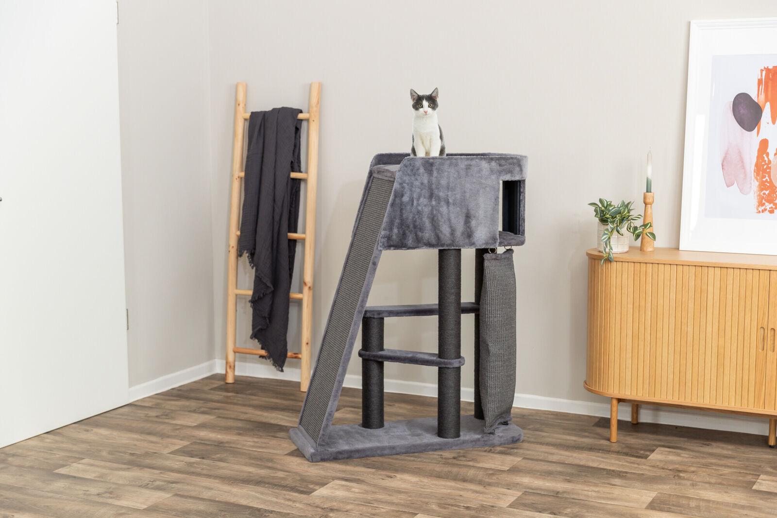 Trixie Kratzbaum Active - grau 