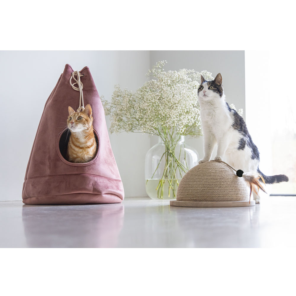 Designed by Lotte Halber Kratzball Vivi 