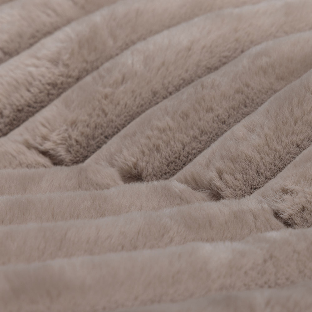 Designed by Lotte Hundebett Reza - rund, beige 