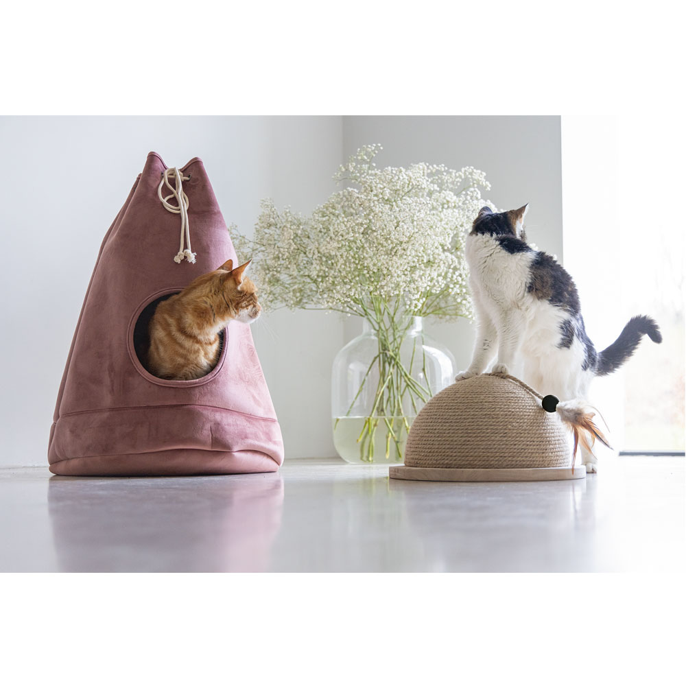 Designed by Lotte Halber Kratzball Vivi 