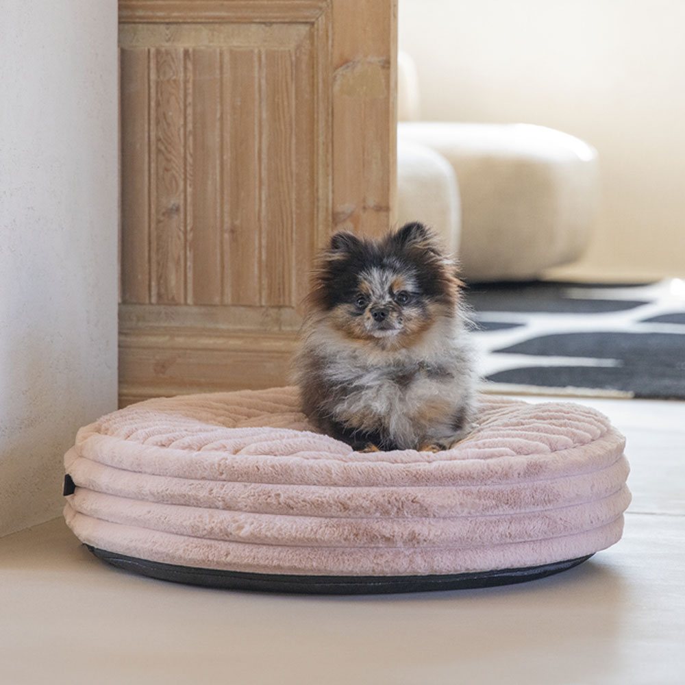 Designed by Lotte Hundebett Reza - rund, rosa 